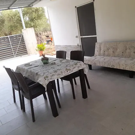 The Corner Apartment *